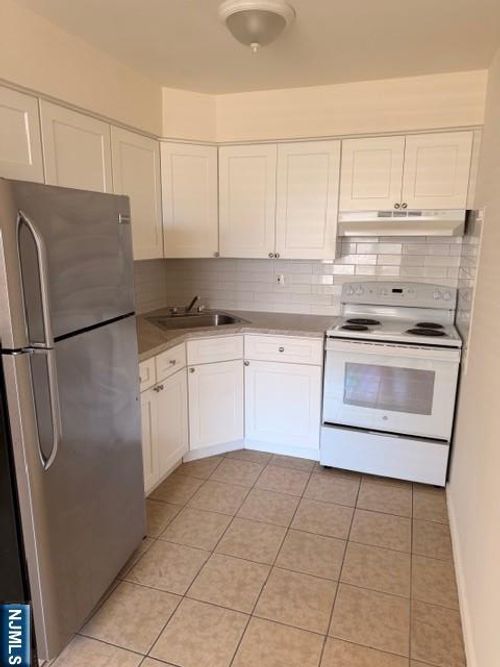 apt-c6-476 Harrison Ave, Lodi, NJ, 07644-1124 | Card Image