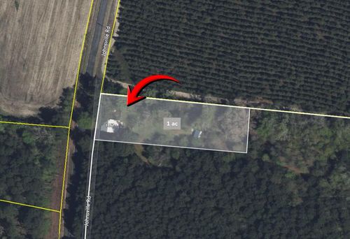 1462 Johnsville Rd, Smoaks, SC, 29481-3140 | Card Image