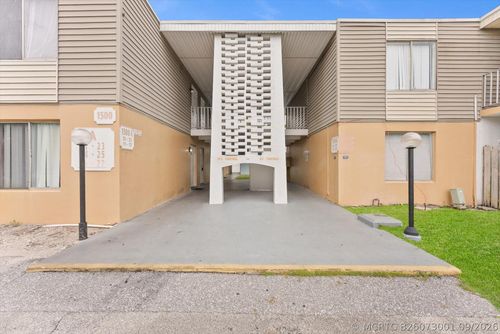 a14-1500 Crescent Cir, Lake Park, FL, 33403-2234 | Card Image