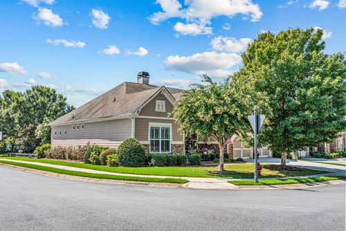 1042 Creekwood Cir, Madison, GA, 30650-5081 | Card Image