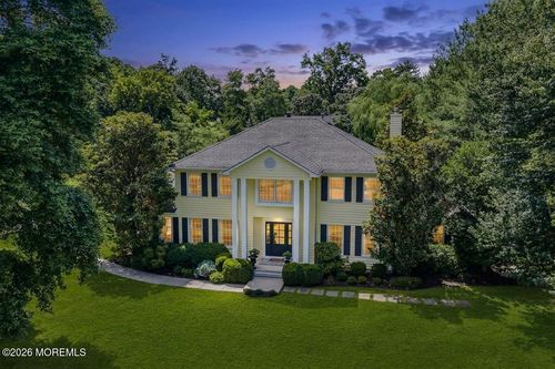 242 Williamsburg Dr, Shrewsbury, NJ, 07702-4565 | Card Image