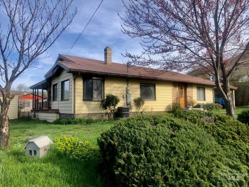 323 Hays St, Asotin, WA, 99402-0200 | Card Image