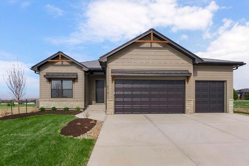 8016 Se Hoot Owl St, Blue Springs, MO, 64014-2240 | Card Image