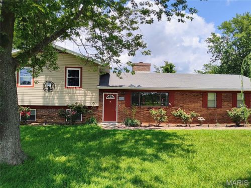 1590 Yellow Rock Rd, De Soto, MO, 63020-4303 | Card Image