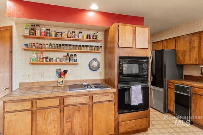 947 Thompson Dr, House other with 3 bedrooms, 4 bathrooms and 3 parking in Cascade ID | Image 7