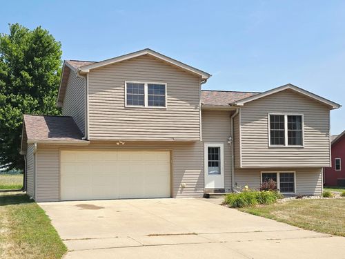 610 Country Club Ln, Spencer, IA, 51301-6142 | Card Image