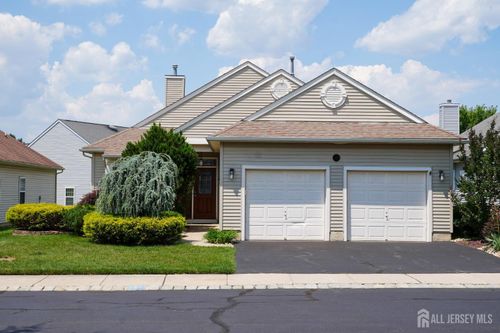 64 Vineyard Ct, Monroe, NJ, 08831-5303 | Card Image