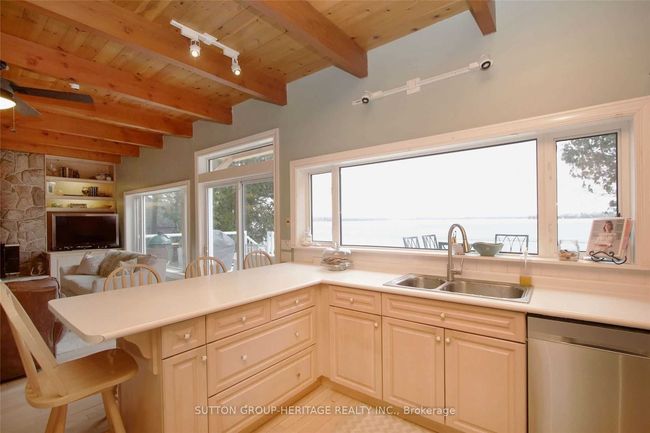 28 Goodman Rd, House other with 5 bedrooms, 5 bathrooms and 3 parking in Fenelon Falls ON | Image 13