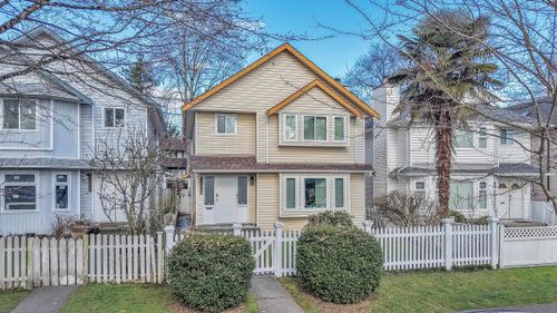 3539 Napier St, Vancouver, BC, V5K2X8 | Card Image