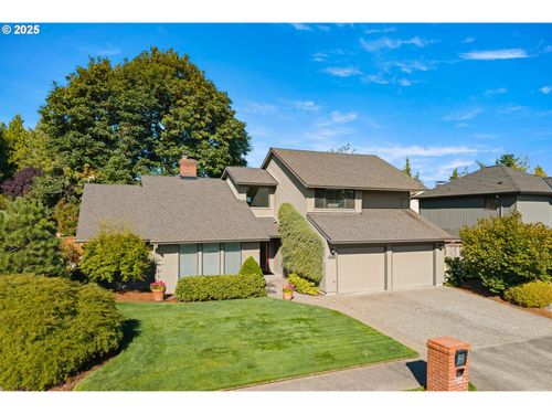 2207 Ne 165th Dr, Portland, OR, 97230-5584 | Card Image