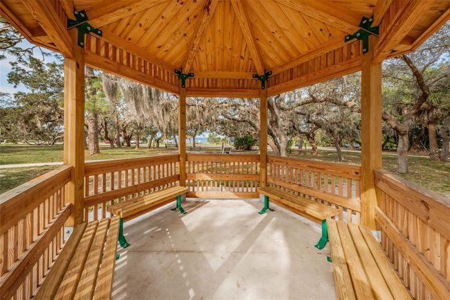 614 Maryland Ave, House other with 5 bedrooms, 4 bathrooms and null parking in CRYSTAL BEACH FL | Image 16
