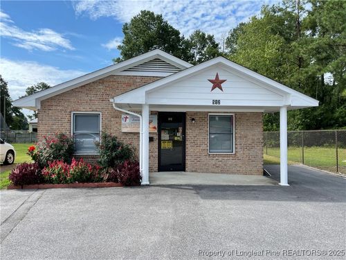 512 Harris Ave, Raeford, NC, 28376-3114 | Card Image