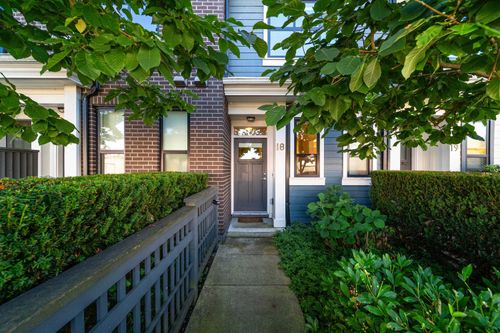 18-7039 Macpherson Ave, Burnaby, BC, V5J4N4 | Card Image