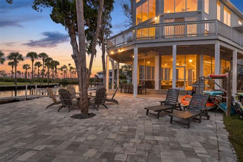 5272 Tropical Pt, Weeki Wachee, FL, 34607-1435 | Card Image