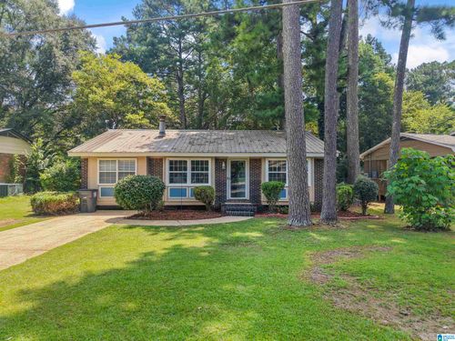 2731 Novel Dr, HUEYTOWN, AL, 35023-3037 | Card Image