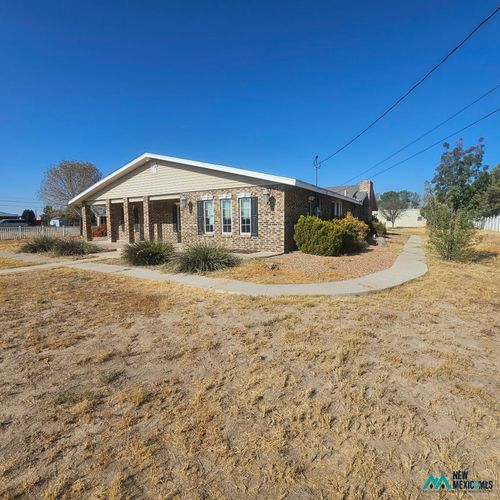 5105 Los Nogales Dr, Carlsbad, NM, 88220-9319 | Card Image