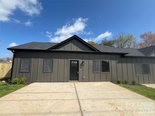 1214 A Pearl St, Statesville, NC, 28677-3855 | Card Image