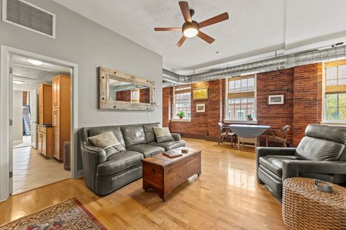 unit-14-25 Cedar St, Amesbury, MA, 01913-1833 | Card Image