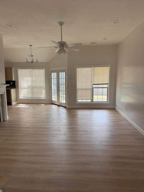 400 N Brookline Dr, COLUMBIA, MO, 65203-5606 | Card Image