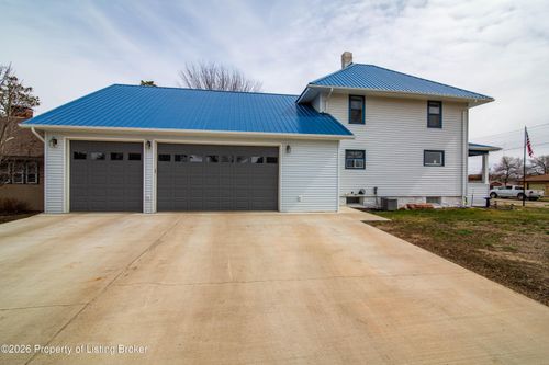 408 1st Street Sw, Bowman, ND, 58623 | Card Image