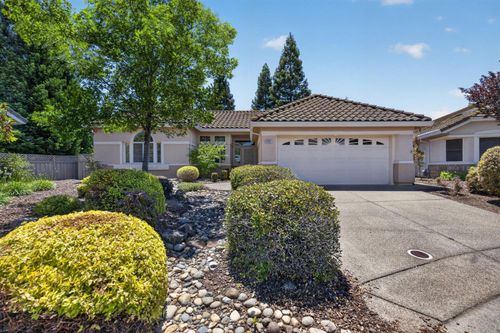4597 Coach Lamp Ln, Roseville, CA, 95747-8408 | Card Image