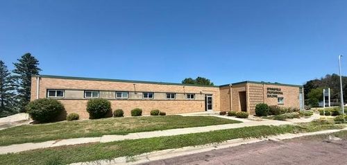 602 N Jackson Ave, Springfield, MN, 56087-4502 | Card Image