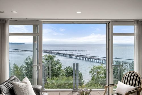 201-15097 Marine Dr, White Rock, BC, V4B1C5 | Card Image