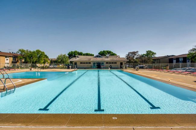 APT-1F - 8852 N Leslie Ln, Condo with 1 bedrooms, 1 bathrooms and 2 parking in Des Plaines IL | Image 14