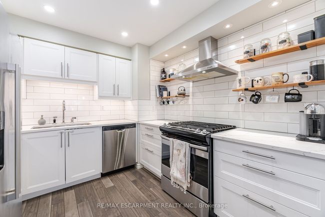 57 - 26 Moss Blvd, Condo with 3 bedrooms, 3 bathrooms and 1 parking in Dundas ON | Image 13