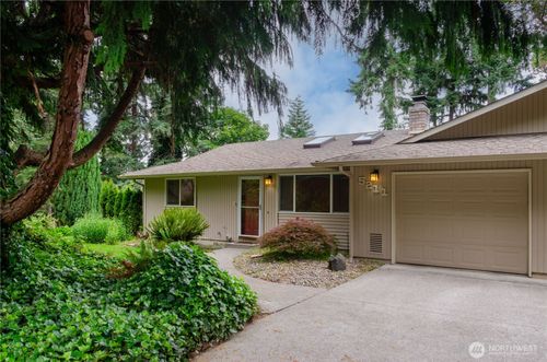 5211 53rd St W, University Place, WA, 98467-3606 | Card Image