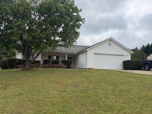 432 Raymond Dr, Winder, GA, 30680-7613 | Card Image
