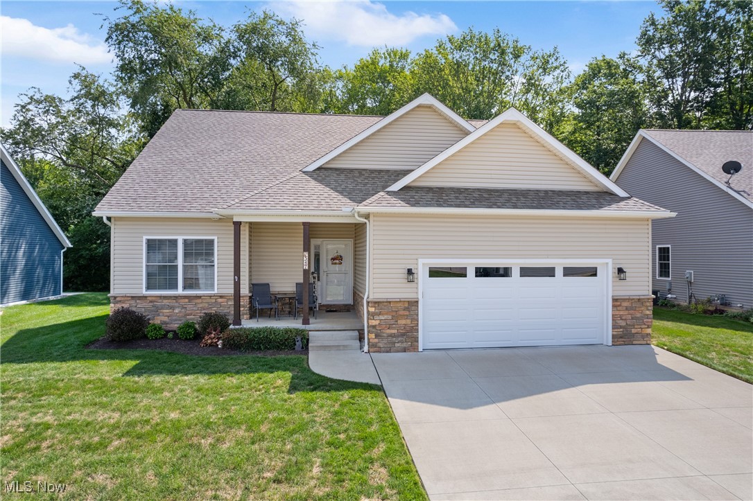 Alissa Ln, Canal Fulton, OH 44614