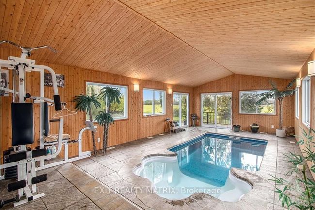 1991 Finch Winchester Boundary Rd, House other with 2 bedrooms, 4 bathrooms and 12 parking in Chesterville ON | Image 13