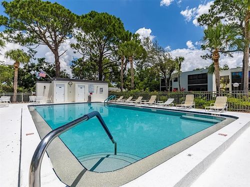 77-5084 Marsh Field Rd, SARASOTA, FL, 34235-5617 | Card Image