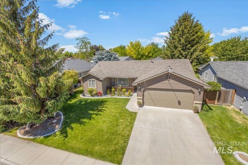 1379 N Caterpillar Ave, Kuna, ID, 83634-2958 | Card Image