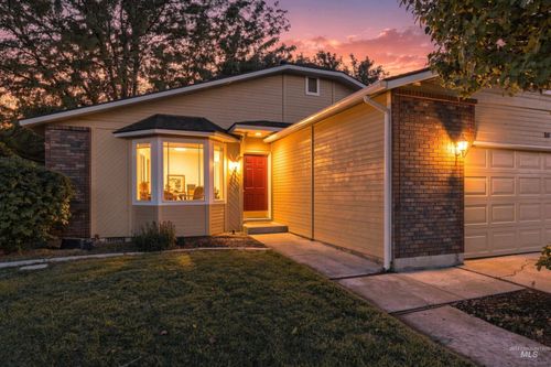1873 N Tammy Pl, Meridian, ID, 83646-6100 | Card Image