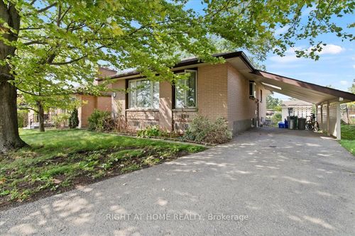 136 Langton St, Peterborough, ON, K9H6K2 | Card Image