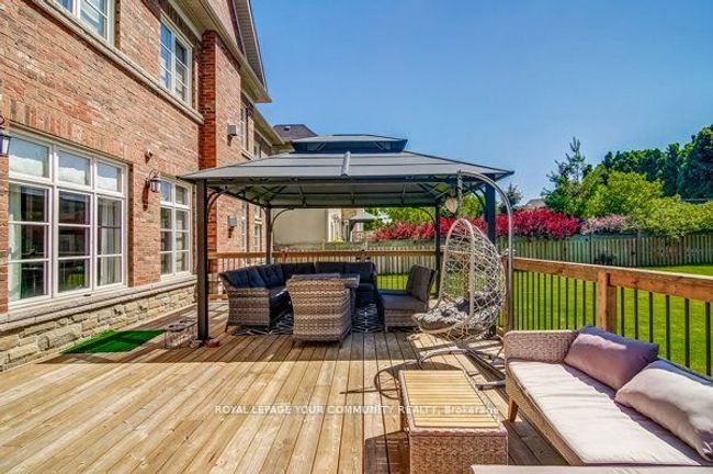 90 Callaway Crt, House other with 5 bedrooms, 6 bathrooms and 9 parking in Thornhill ON | Image 36