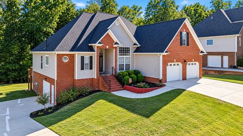 840 Brooke Stone Dr, Soddy Daisy, TN, 37379 | Card Image