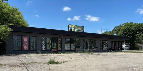3430 Davison Rd, Flint, MI, 48506-3935 | Card Image