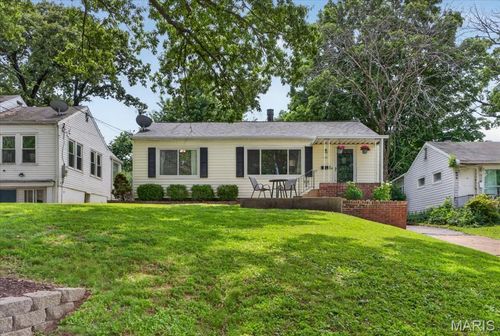 841 Diversey Drive, Crestwood, MO, 63126 | Card Image
