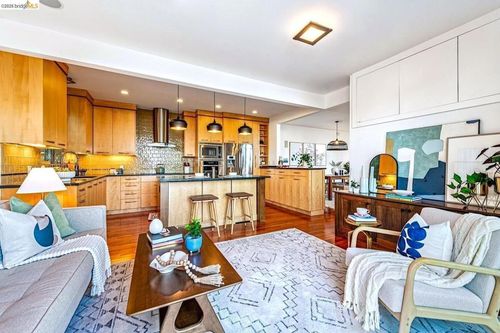 935 935 Grizzly Peak Blvd, Berkeley, CA, 94708 | Card Image