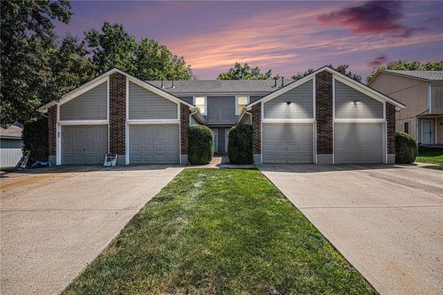 apt-c-205 Sw Pinetree Ln, Lees Summit, MO, 64063-3984 | Card Image