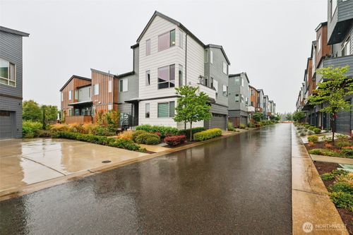 32742 Hemlock Ave Se, Black Diamond, WA, 98010-5057 | Card Image