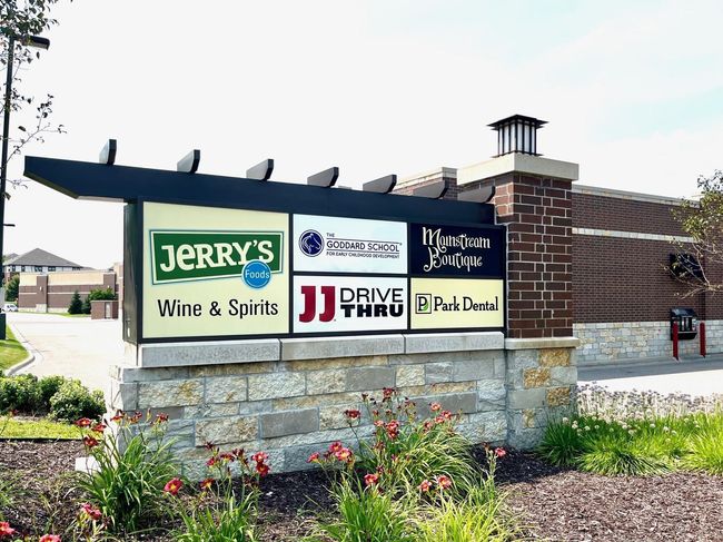 Jerry's Plaza just down the road. A grocery store, postal service, Starbucks, full deli service and more! | Image 23