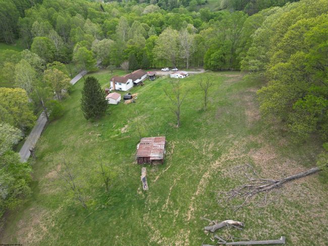 10401 Skin Creek Rd, House other with 4 bedrooms, 3 bathrooms and 3 parking in Horner WV | Image 41