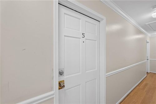 b5-11 Peachtree Hills Ave Ne, Atlanta, GA, 30305-4301 | Card Image