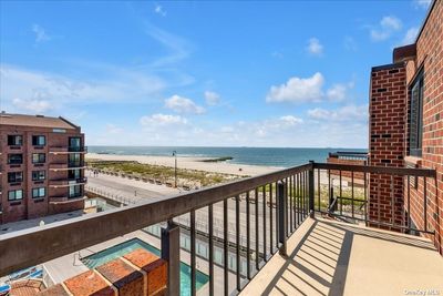 PH-5-S - 750 W Broadway, Condo with 3 bedrooms, 3 bathrooms and 2 parking in Long Beach NY | Image 1