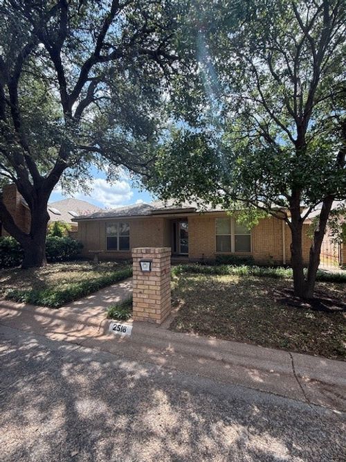 2518 Sunnibrook Ct, Abilene, TX, 79601-2054 | Card Image