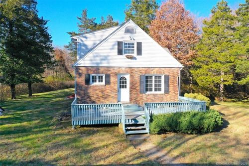 443 Benson Rd, Middlebury, CT, 06762-3224 | Card Image
